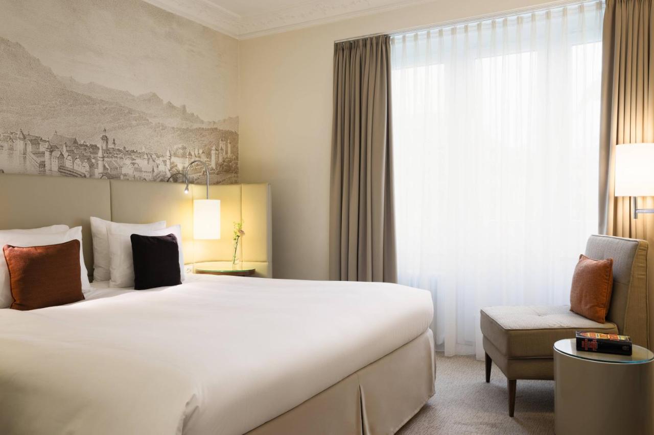 Renaissance Hotel